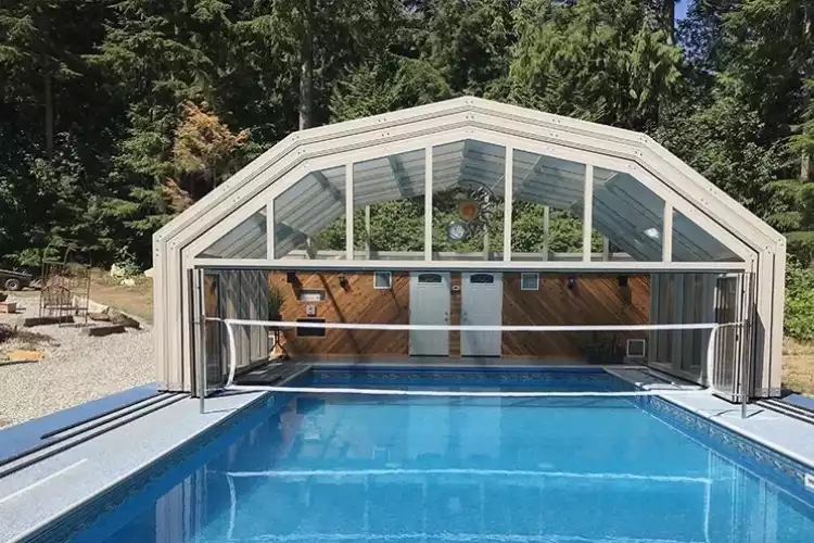 comment-choisir-son-abri-de-piscine